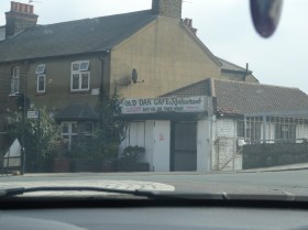 Oak Oak Cafe - does anyone actually go there?