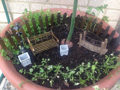 How to make a fairy garden