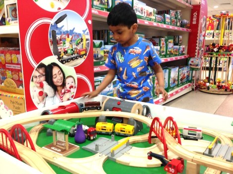 Daniel-Windsor-Brio-Train-Toy-Department