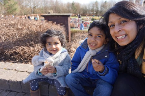 legoland_windsor_miniland_family