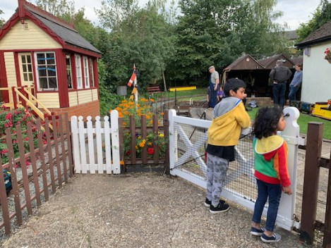 ickenham_miniature_railway_2019