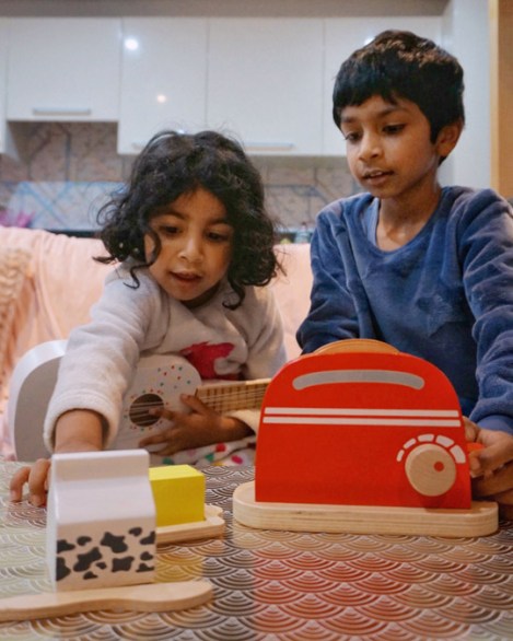 Vertbaudet-Wooden-Toys-Guitar-Toaster-1